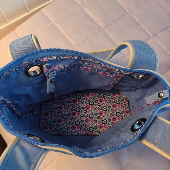 Vera Bradley Small Canvas Tote - Picture 4 of 4